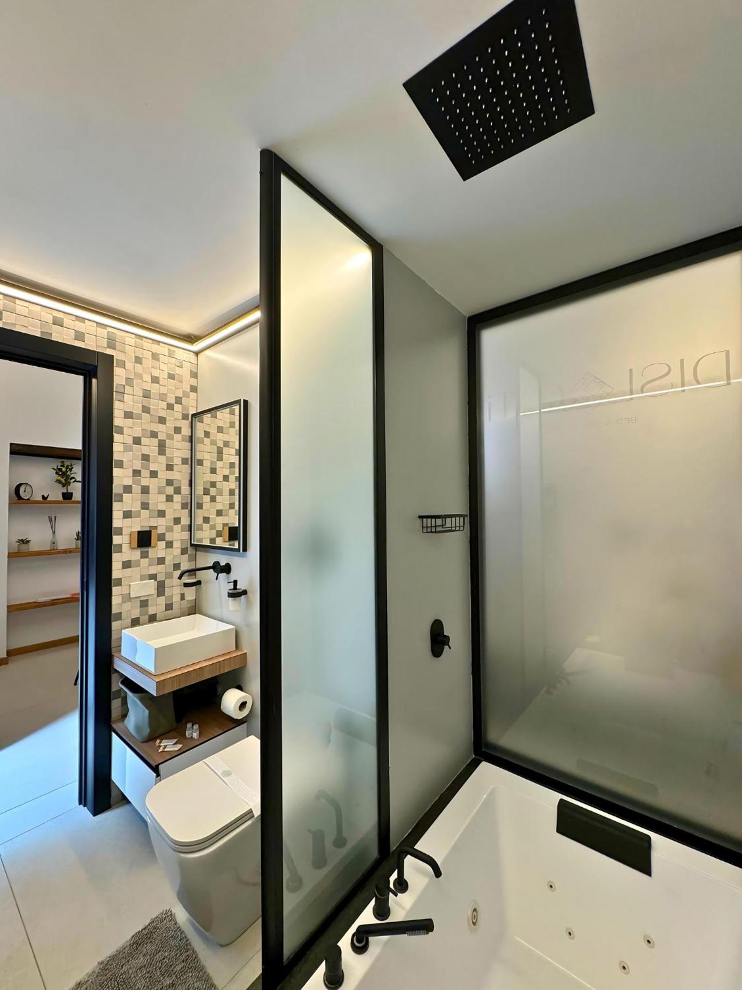 Dislocati Bnb - Jacuzzi Privata - Cucina - Tv60" - Minimal Luxury Marigliano Exterior foto