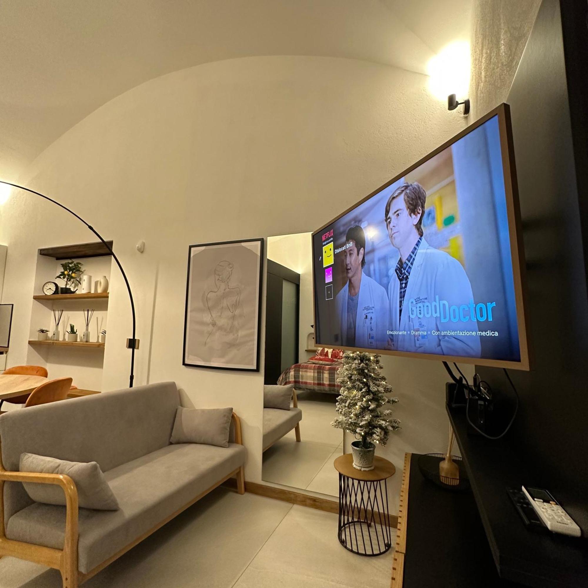 Dislocati Bnb - Jacuzzi Privata - Cucina - Tv60" - Minimal Luxury Marigliano Exterior foto