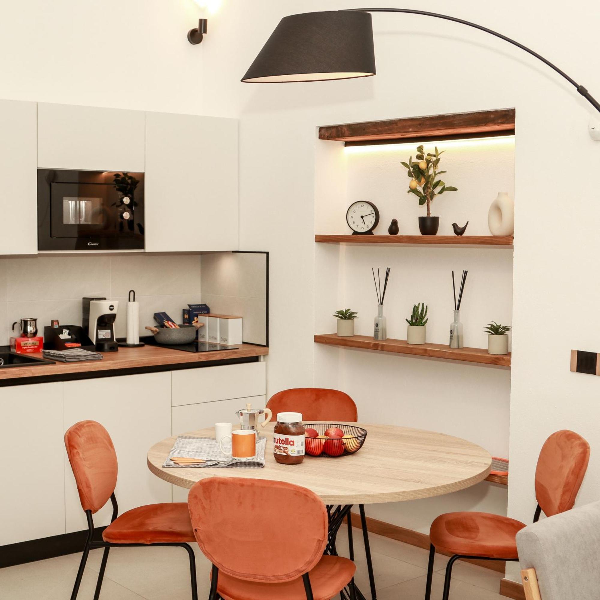 Dislocati Bnb - Jacuzzi Privata - Cucina - Tv60" - Minimal Luxury Marigliano Exterior foto